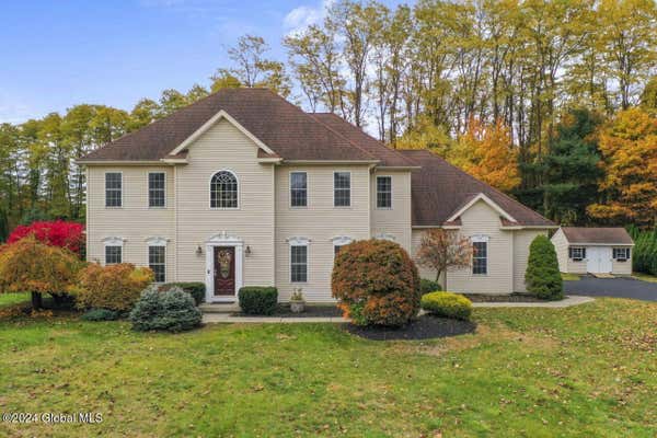 16 DEVONSHIRE WAY, HALFMOON, NY 12065 - Image 1