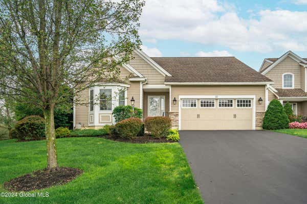 27 HAMPTON CIR, MECHANICVILLE, NY 12118 - Image 1