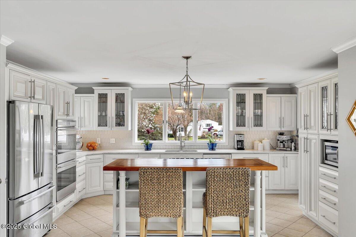 Newtonville, New York, 12110, United States, ,6 BathroomsBathrooms,Residential,Active,1798098
