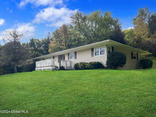 105 PINE VALLEY RD, HOOSICK FALLS, NY 12090 - Image 1