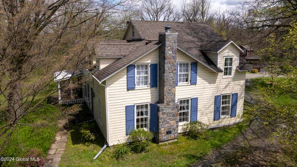 797 WESTERN RD, CASTLETON ON HUDSON, NY 12033, photo 3 of 90