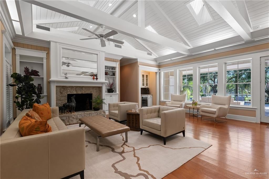 Harlingen, Texas, 78550, United States, 5 Bedrooms Bedrooms, ,6 BathroomsBathrooms,Residential,Active,1780425