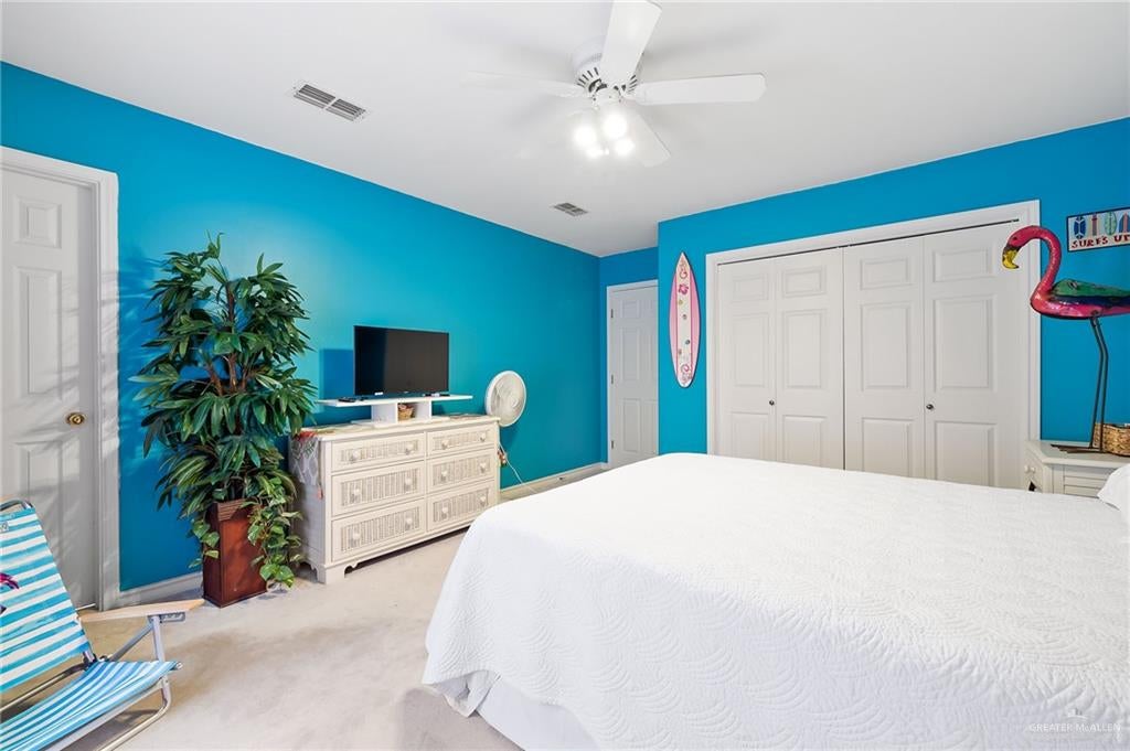 South Padre Island, Texas, 78597, United States, ,4 BathroomsBathrooms,Residential,Active,1769571