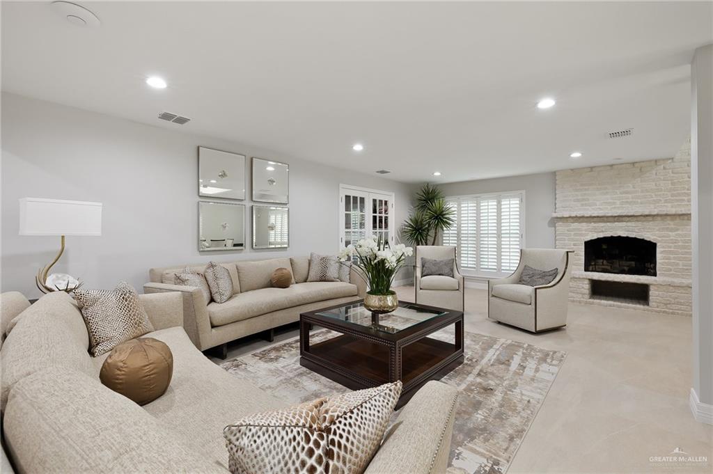 Mcallen, Texas, 78504, United States, 5 Bedrooms Bedrooms, ,5 BathroomsBathrooms,Residential,Active,1773198