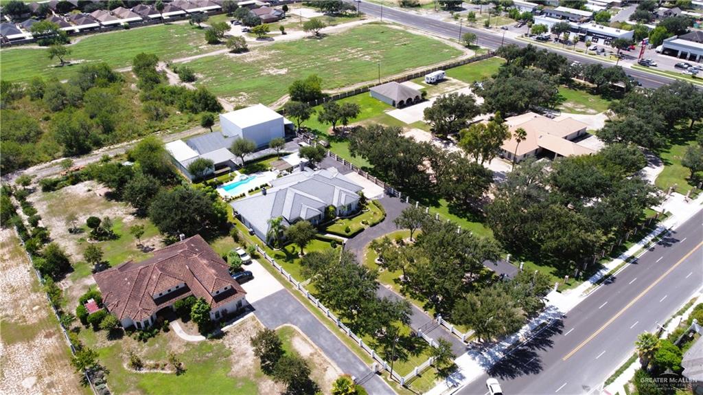 Edinburg, Texas, 78539, United States, 6 Bedrooms Bedrooms, ,5 BathroomsBathrooms,Residential,Active,1953652