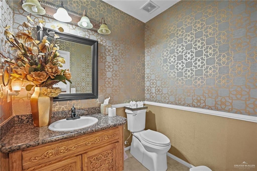 Mission, Texas, 78572, United States, 7 Bedrooms Bedrooms, ,7 BathroomsBathrooms,Residential,Active,1914940