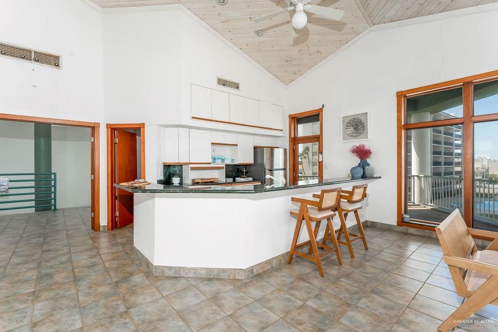 South Padre Island, Texas, 78597, United States, 4 Bedrooms Bedrooms, ,4 BathroomsBathrooms,Residential,Active,1913046