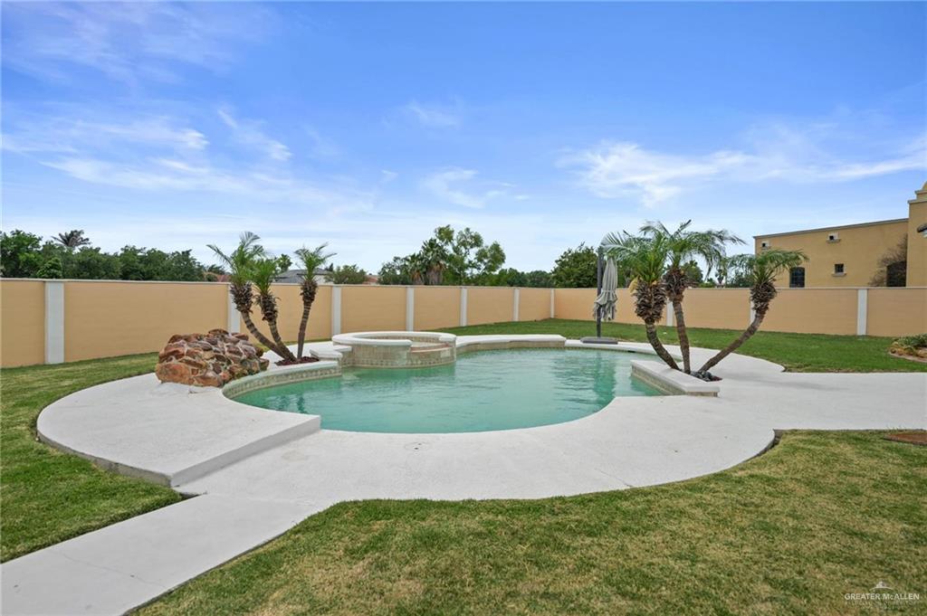 Mission, Texas, 78572, United States, 7 Bedrooms Bedrooms, ,7 BathroomsBathrooms,Residential,Active,1914940