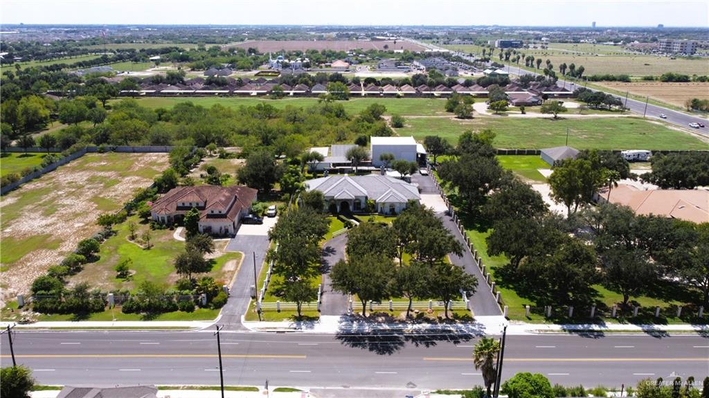 Edinburg, Texas, 78539, United States, 6 Bedrooms Bedrooms, ,5 BathroomsBathrooms,Residential,Active,1953652