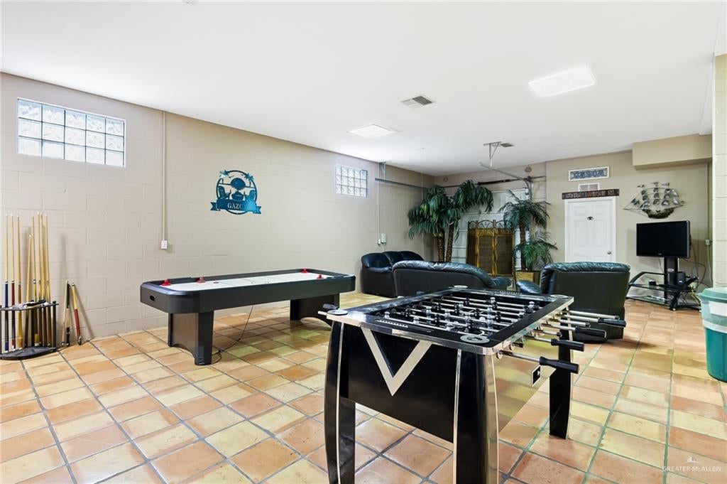 South Padre Island, Texas, 78597, United States, ,4 BathroomsBathrooms,Residential,Active,1769571