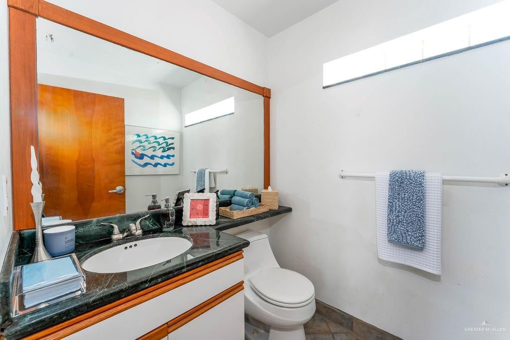 South Padre Island, Texas, 78597, United States, 4 Bedrooms Bedrooms, ,4 BathroomsBathrooms,Residential,Active,1913046