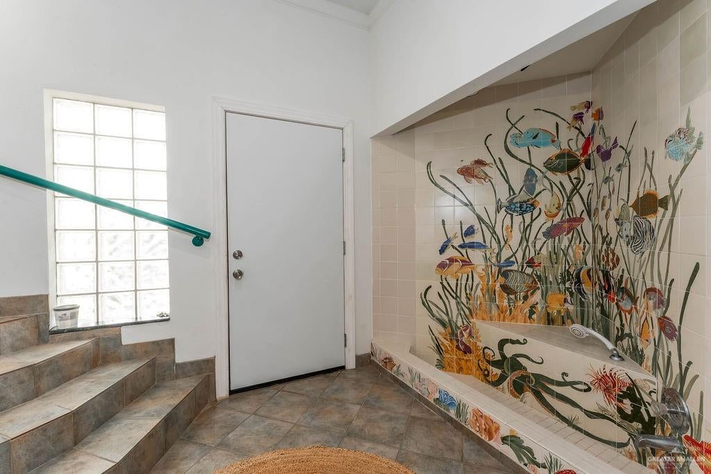 South Padre Island, Texas, 78597, United States, 4 Bedrooms Bedrooms, ,4 BathroomsBathrooms,Residential,Active,1913046