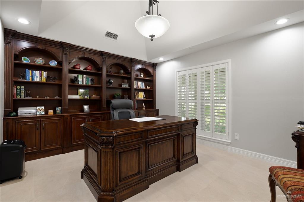 Mcallen, Texas, 78504, United States, 5 Bedrooms Bedrooms, ,5 BathroomsBathrooms,Residential,Active,1773198