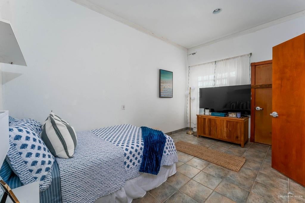 South Padre Island, Texas, 78597, United States, 4 Bedrooms Bedrooms, ,4 BathroomsBathrooms,Residential,Active,1913046