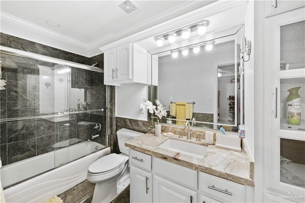 Mission, Texas, 78573, United States, 5 Bedrooms Bedrooms, ,6 BathroomsBathrooms,Residential,Active,1942394