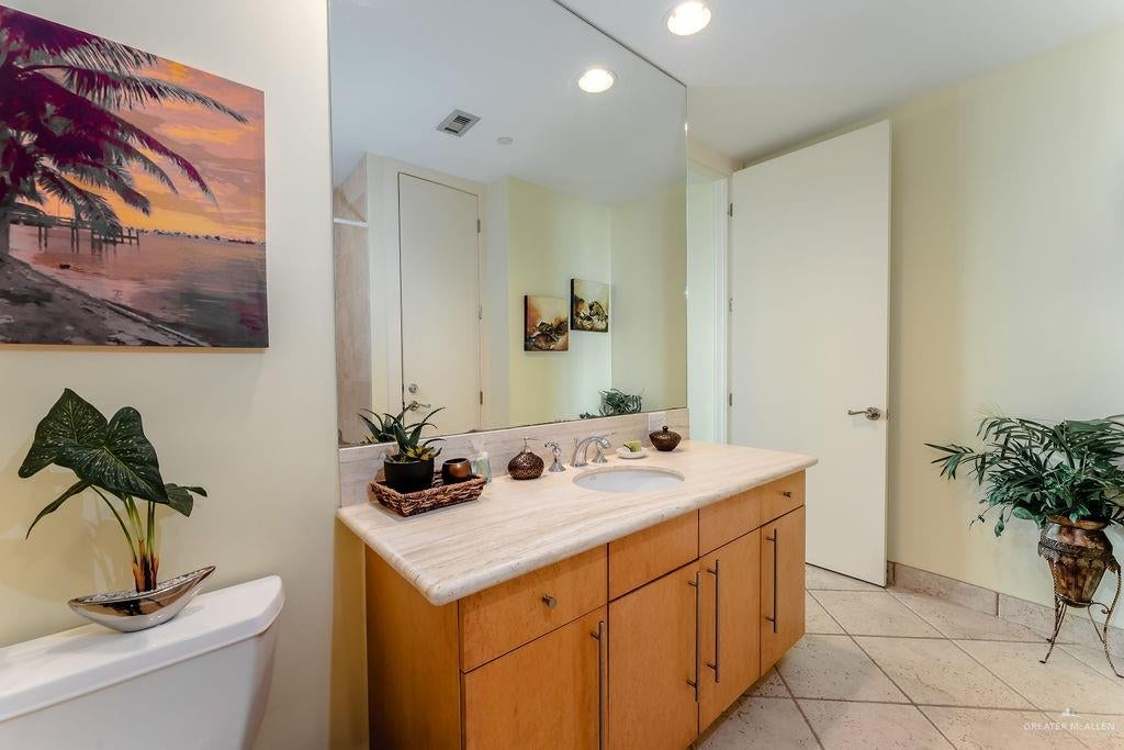 South Padre Island, Texas, 78597, United States, ,3 BathroomsBathrooms,Residential,Active,1764519
