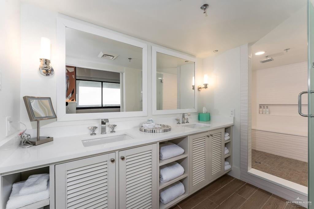 South Padre Island, Texas, 78597, United States, ,3 BathroomsBathrooms,Residential,Active,1791399