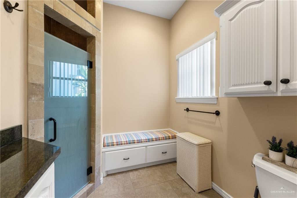 Edinburg, Texas, 78539, United States, 6 Bedrooms Bedrooms, ,5 BathroomsBathrooms,Residential,Active,1953652