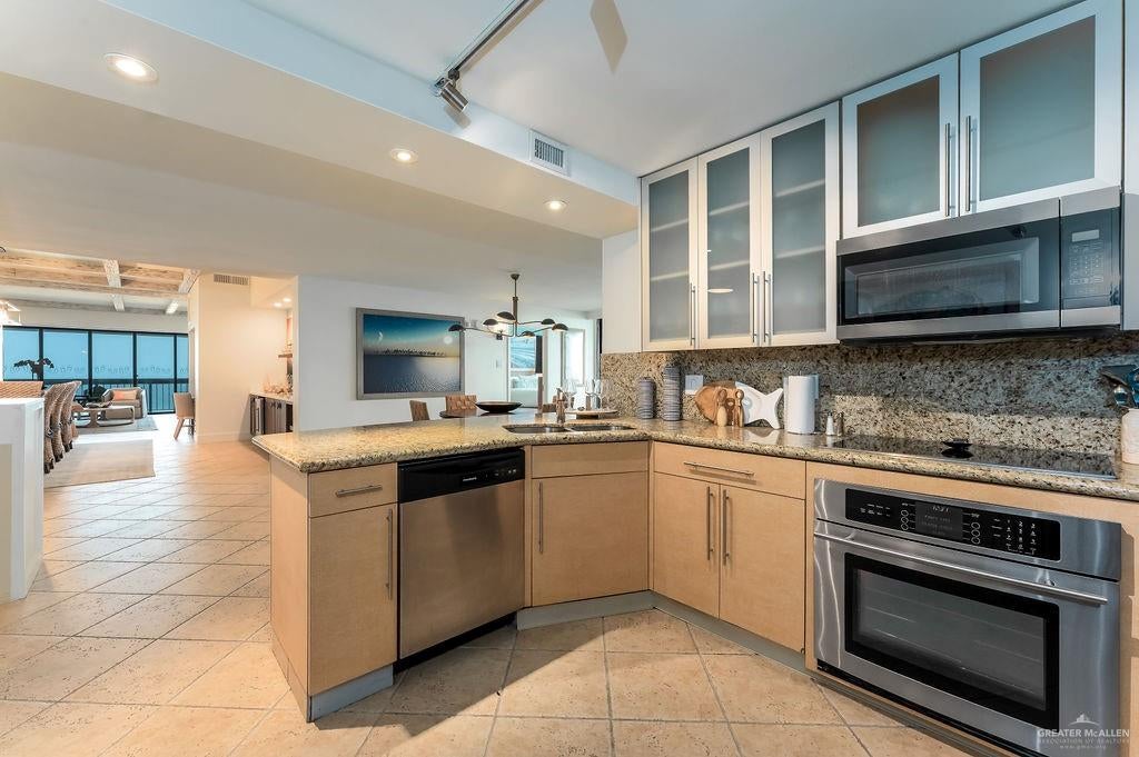 South Padre Island, Texas, 78597, United States, ,3 BathroomsBathrooms,Residential,Active,1791399
