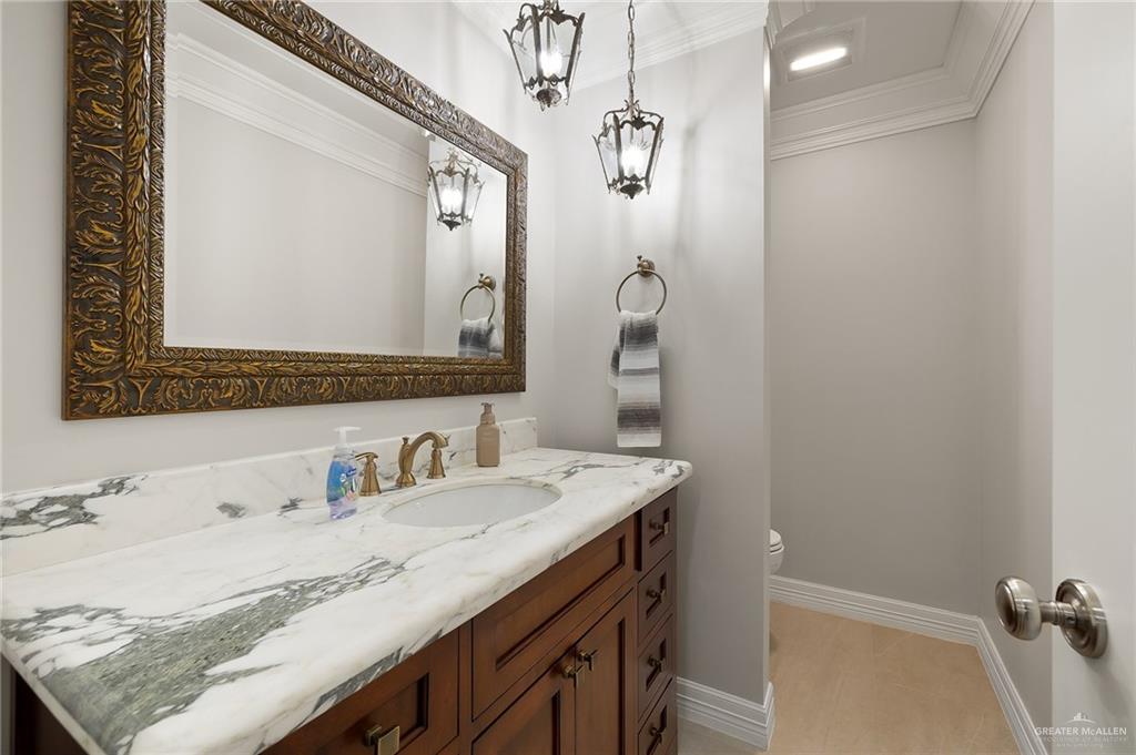 Mcallen, Texas, 78504, United States, 5 Bedrooms Bedrooms, ,5 BathroomsBathrooms,Residential,Active,1773198