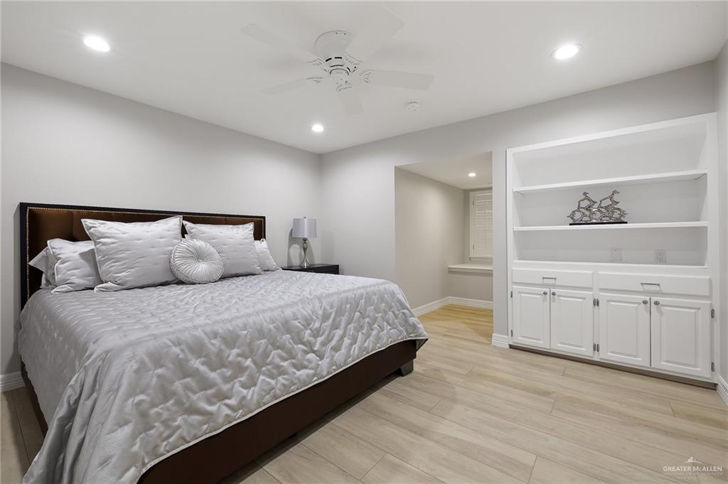 Mcallen, Texas, 78504, United States, 5 Bedrooms Bedrooms, ,5 BathroomsBathrooms,Residential,Active,1773198