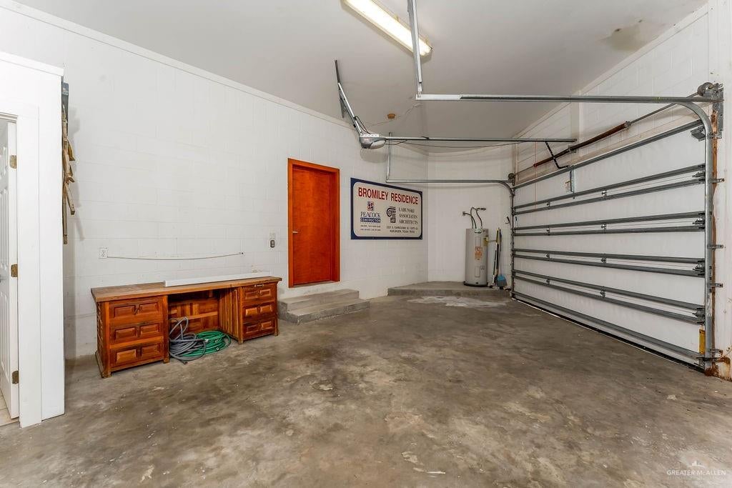 South Padre Island, Texas, 78597, United States, 4 Bedrooms Bedrooms, ,4 BathroomsBathrooms,Residential,Active,1913046