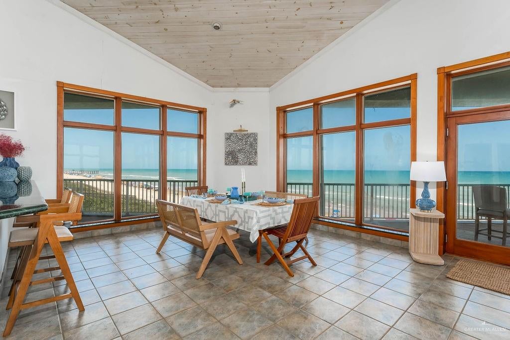 South Padre Island, Texas, 78597, United States, 4 Bedrooms Bedrooms, ,4 BathroomsBathrooms,Residential,Active,1913046