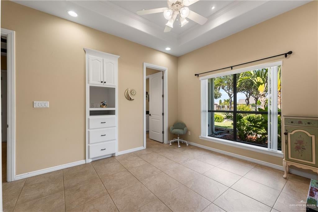 Edinburg, Texas, 78539, United States, 6 Bedrooms Bedrooms, ,5 BathroomsBathrooms,Residential,Active,1953652