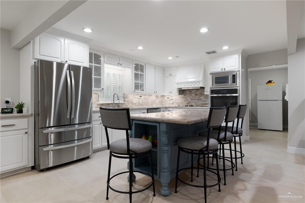 Mcallen, Texas, 78504, United States, 5 Bedrooms Bedrooms, ,5 BathroomsBathrooms,Residential,Active,1773198