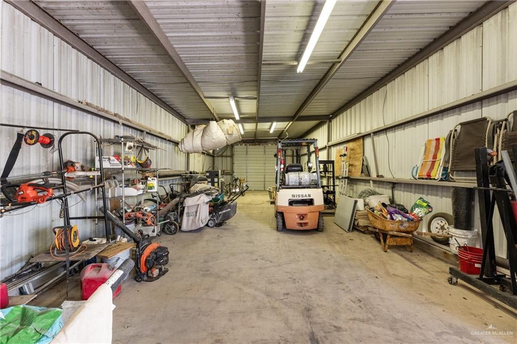 Edinburg, Texas, 78539, United States, 6 Bedrooms Bedrooms, ,5 BathroomsBathrooms,Residential,Active,1953652