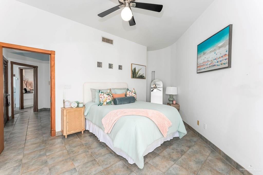 South Padre Island, Texas, 78597, United States, 4 Bedrooms Bedrooms, ,4 BathroomsBathrooms,Residential,Active,1913046
