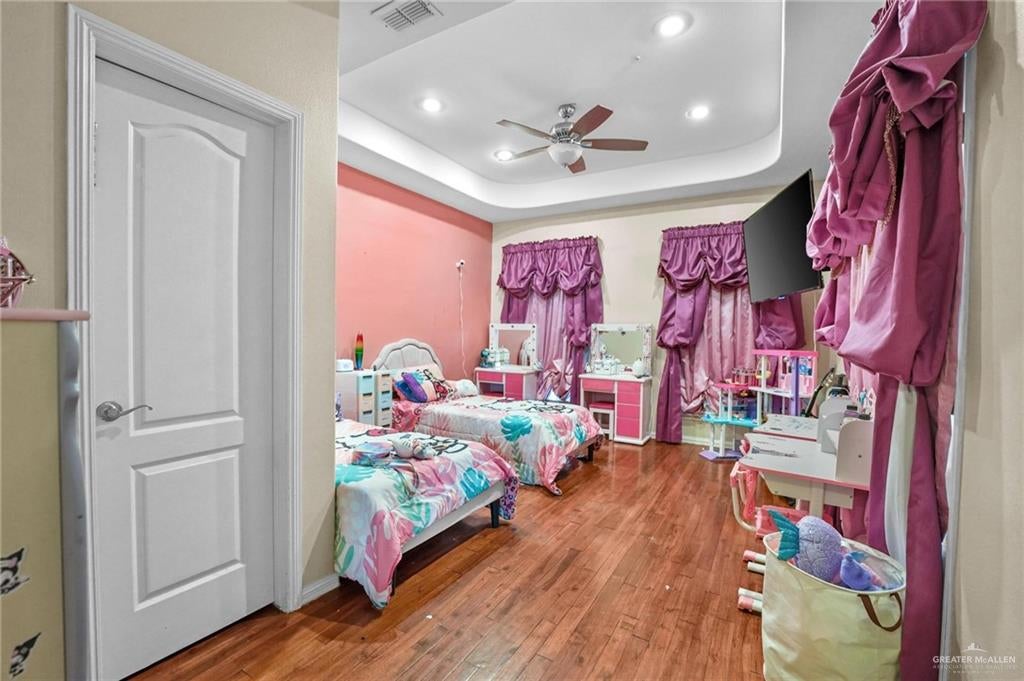 Mission, Texas, 78572, United States, 7 Bedrooms Bedrooms, ,7 BathroomsBathrooms,Residential,Active,1914940