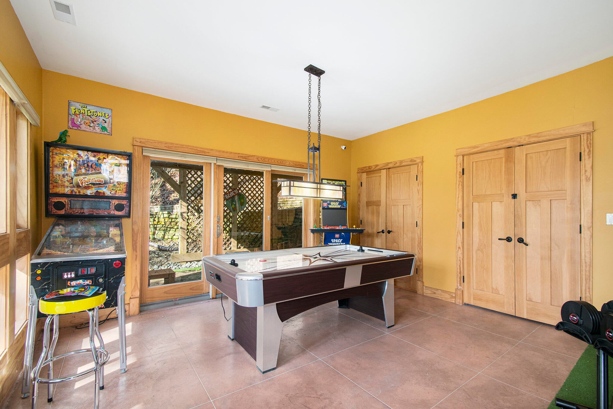 Michigan City, Indiana, 46360, United States, ,4 BathroomsBathrooms,Residential,Active,1771421