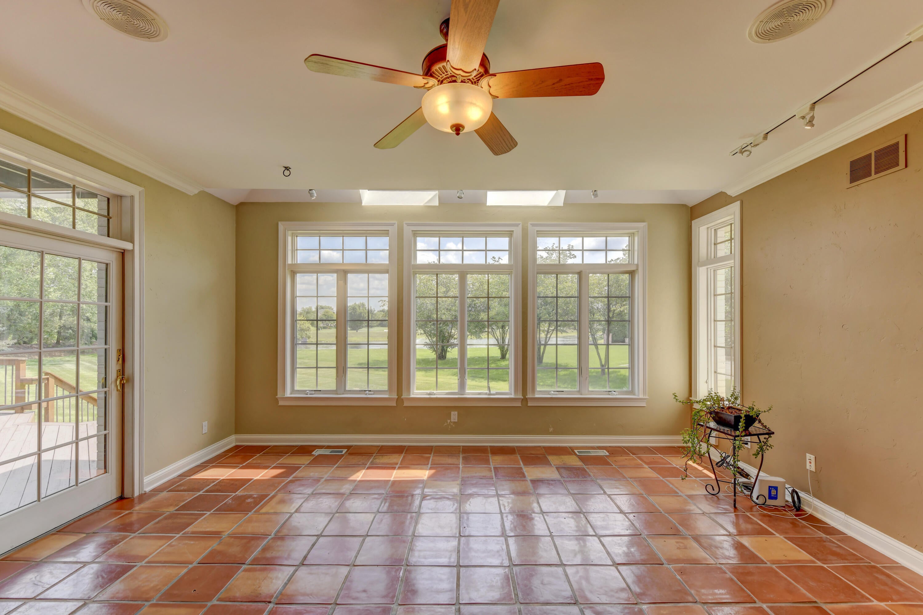 Munster, Indiana, 46321, United States, 7 Bedrooms Bedrooms, ,7 BathroomsBathrooms,Residential,Active,1910154