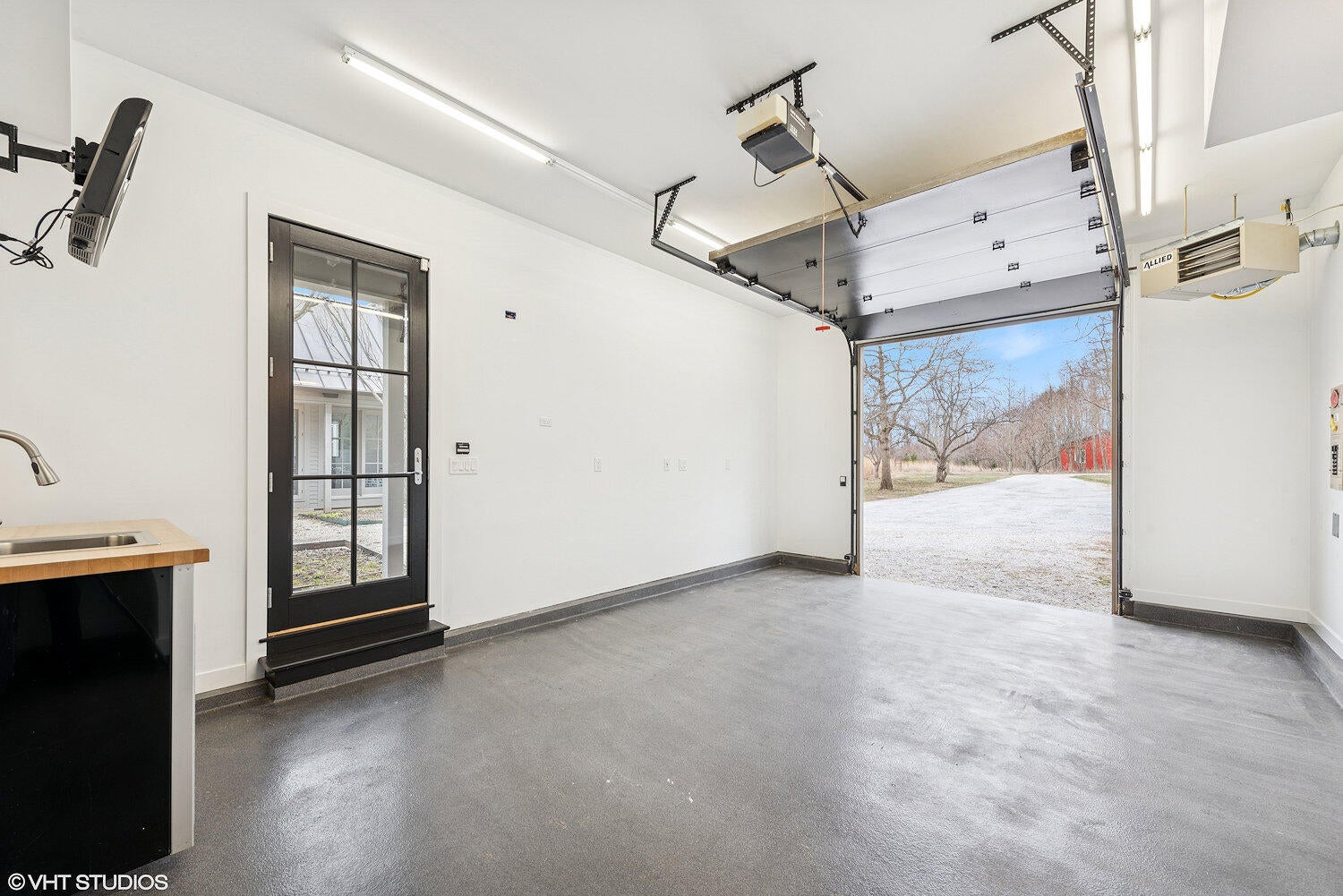 Valparaiso, Indiana, 46385, United States, ,4 BathroomsBathrooms,Residential,Active,1781853