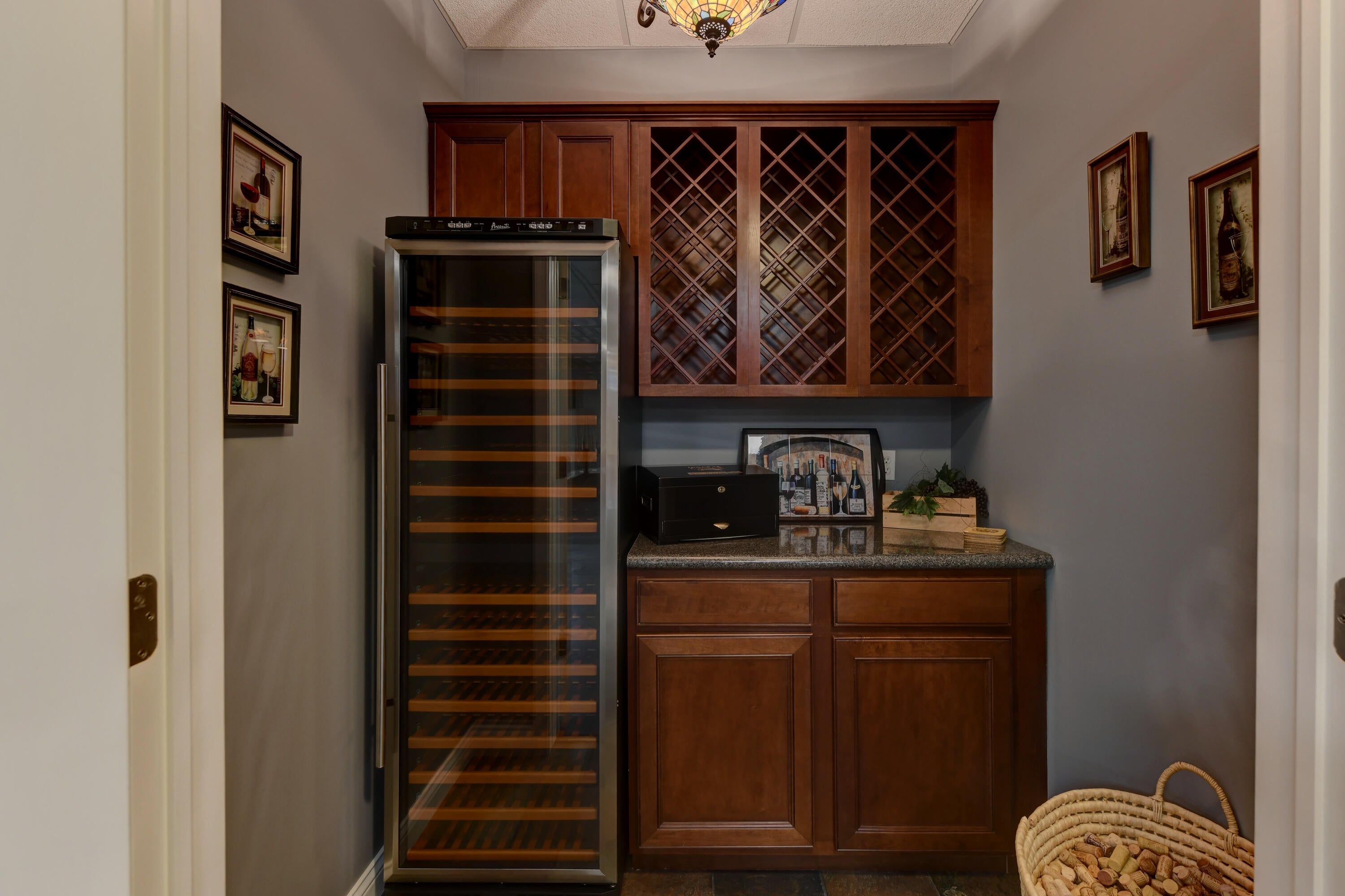 Munster, Indiana, 46321, United States, 7 Bedrooms Bedrooms, ,7 BathroomsBathrooms,Residential,Active,1910154