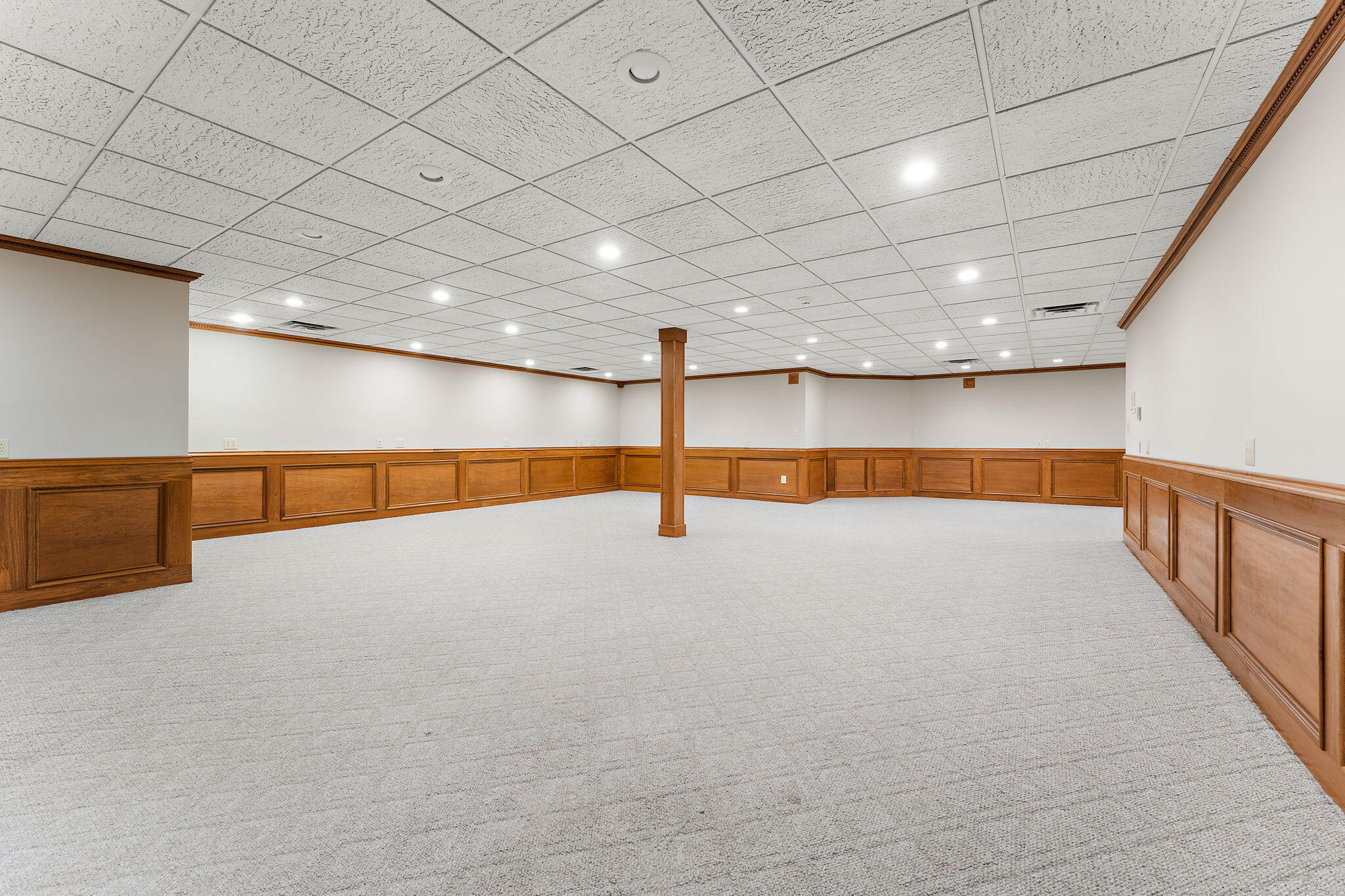 Wheatfield, Indiana, 46392, United States, 7 Bedrooms Bedrooms, ,7 BathroomsBathrooms,Residential,Active,1973293