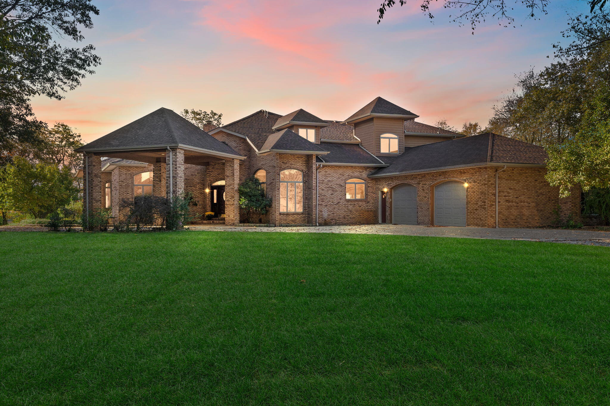 Wheatfield, Indiana, 46392, United States, 7 Bedrooms Bedrooms, ,7 BathroomsBathrooms,Residential,Active,1973293