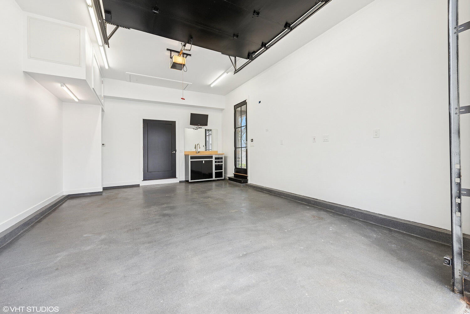 Valparaiso, Indiana, 46385, United States, ,4 BathroomsBathrooms,Residential,Active,1781853