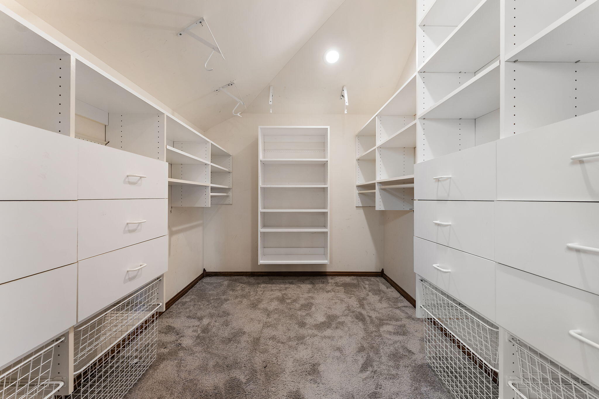 Wheatfield, Indiana, 46392, United States, 7 Bedrooms Bedrooms, ,7 BathroomsBathrooms,Residential,Active,1973293