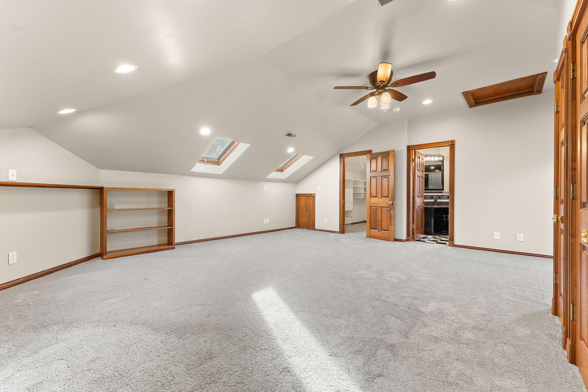 Wheatfield, Indiana, 46392, United States, 7 Bedrooms Bedrooms, ,7 BathroomsBathrooms,Residential,Active,1973293