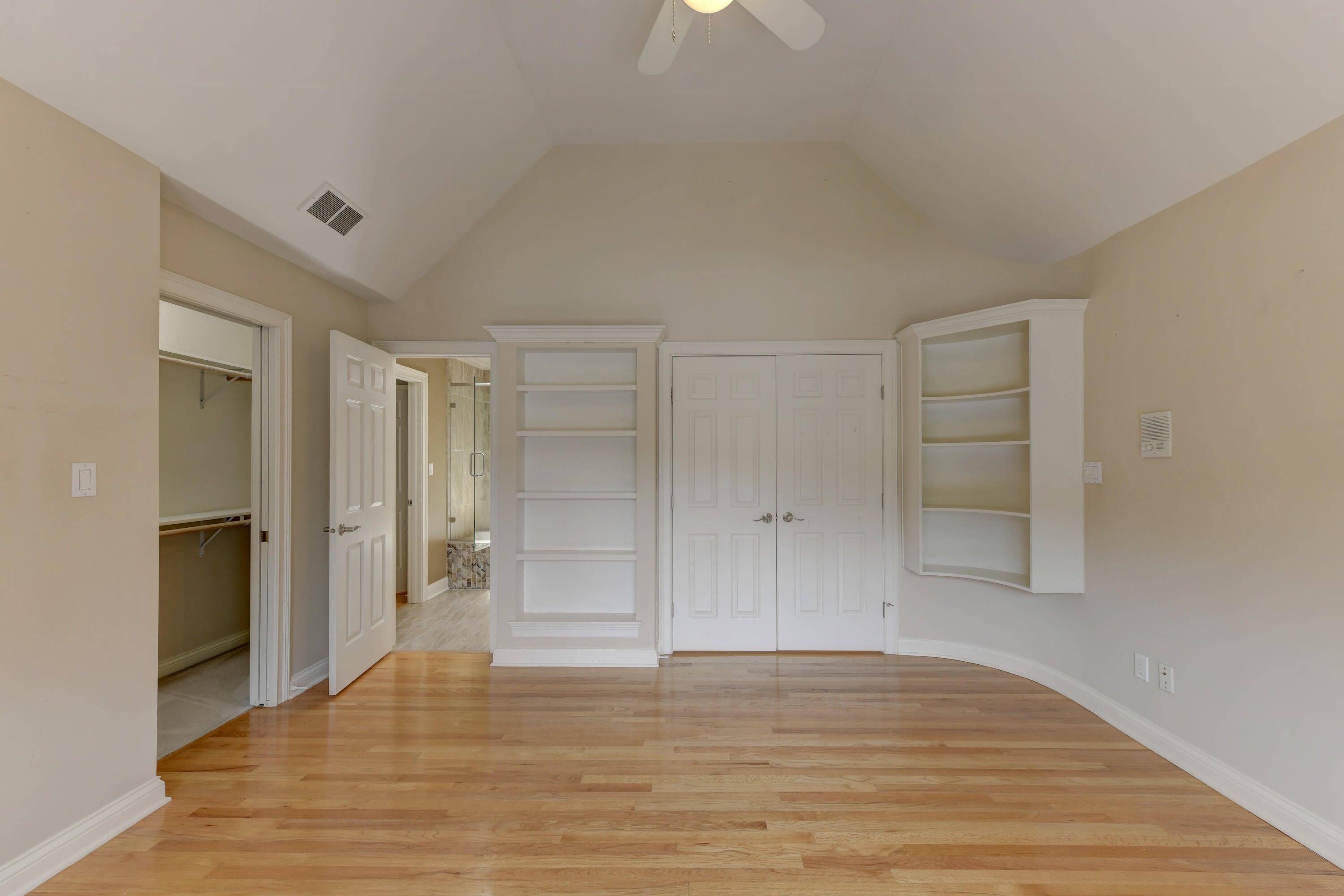 Munster, Indiana, 46321, United States, 7 Bedrooms Bedrooms, ,7 BathroomsBathrooms,Residential,Active,1910154