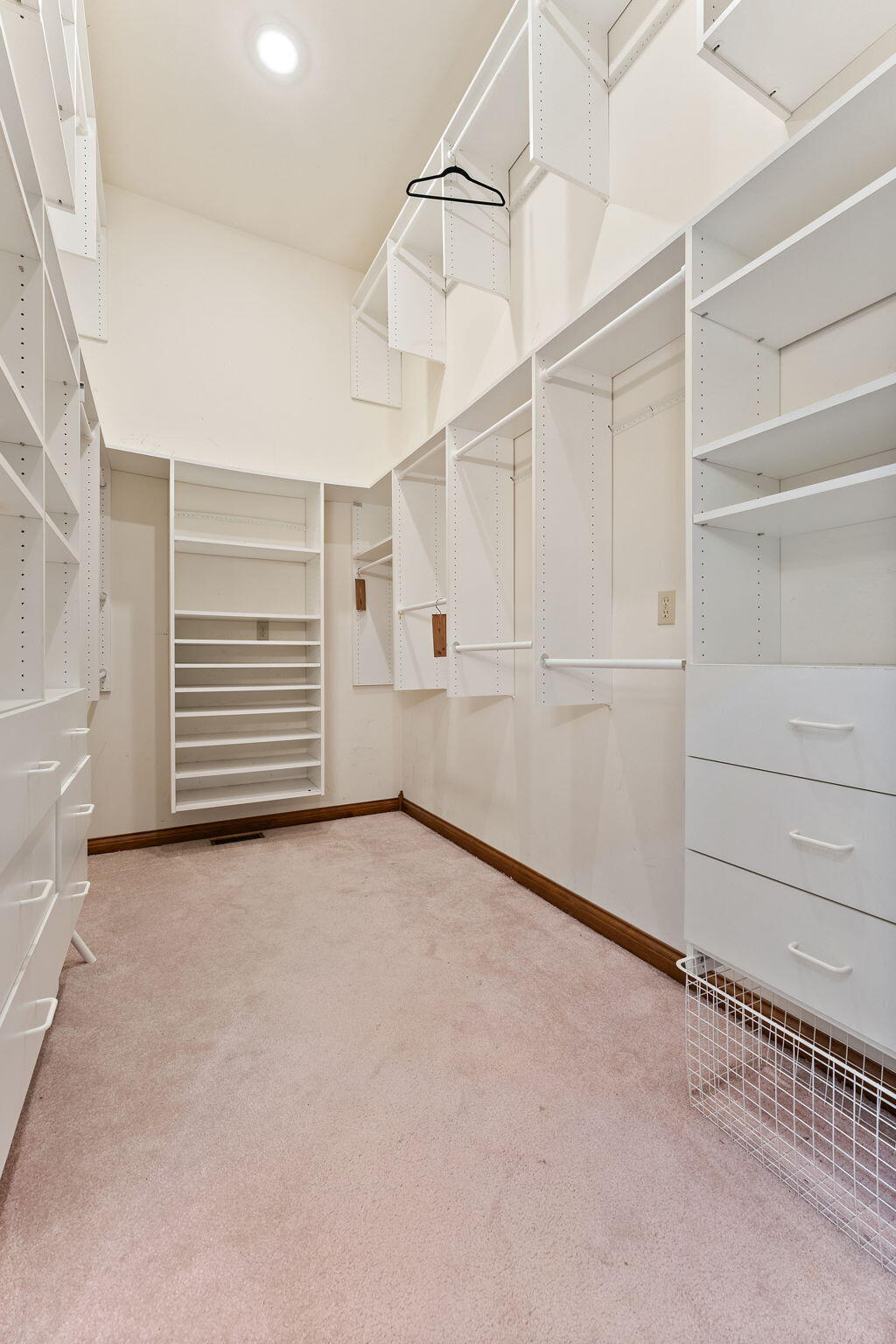 Wheatfield, Indiana, 46392, United States, 7 Bedrooms Bedrooms, ,7 BathroomsBathrooms,Residential,Active,1973293