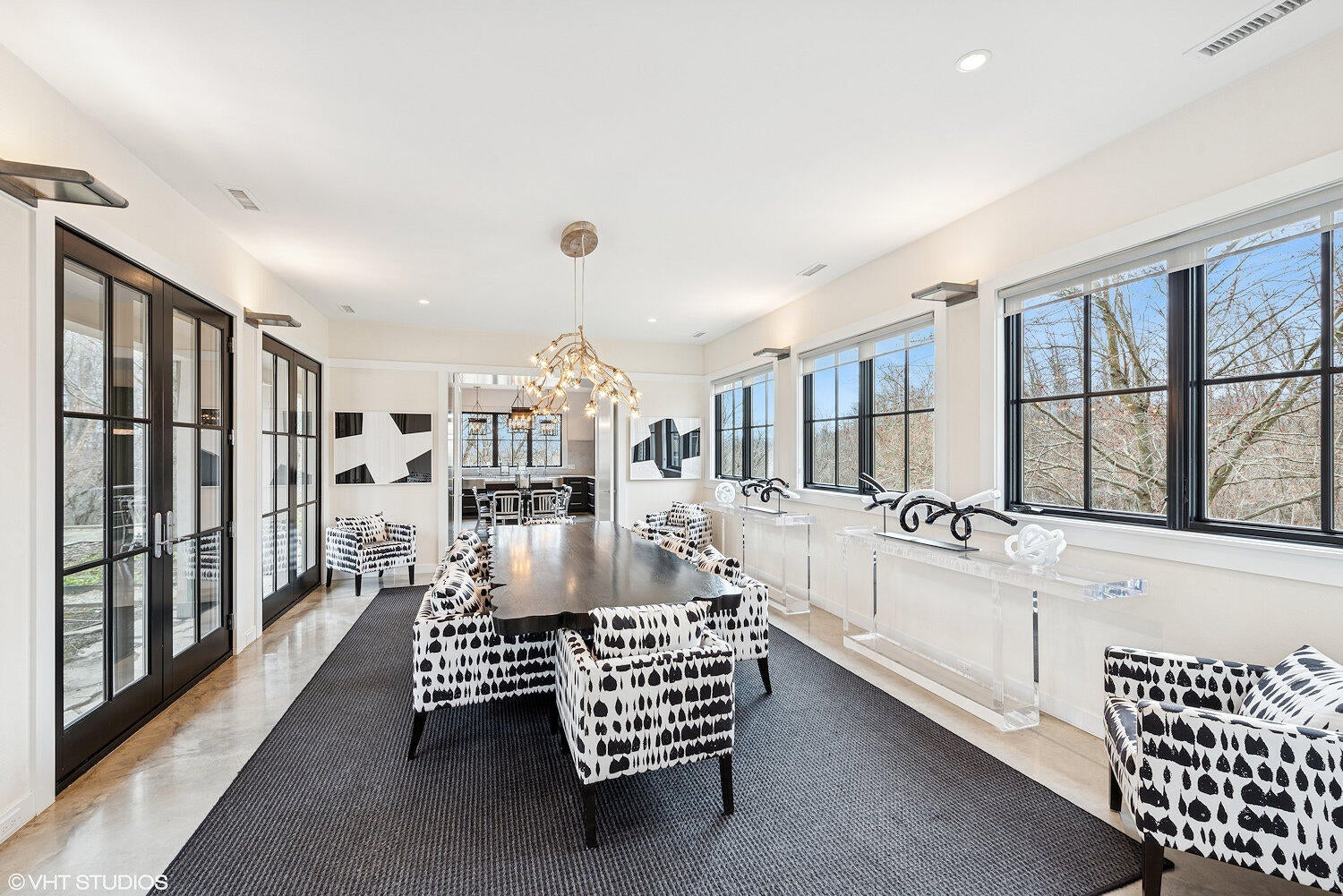 Valparaiso, Indiana, 46385, United States, ,4 BathroomsBathrooms,Residential,Active,1781853