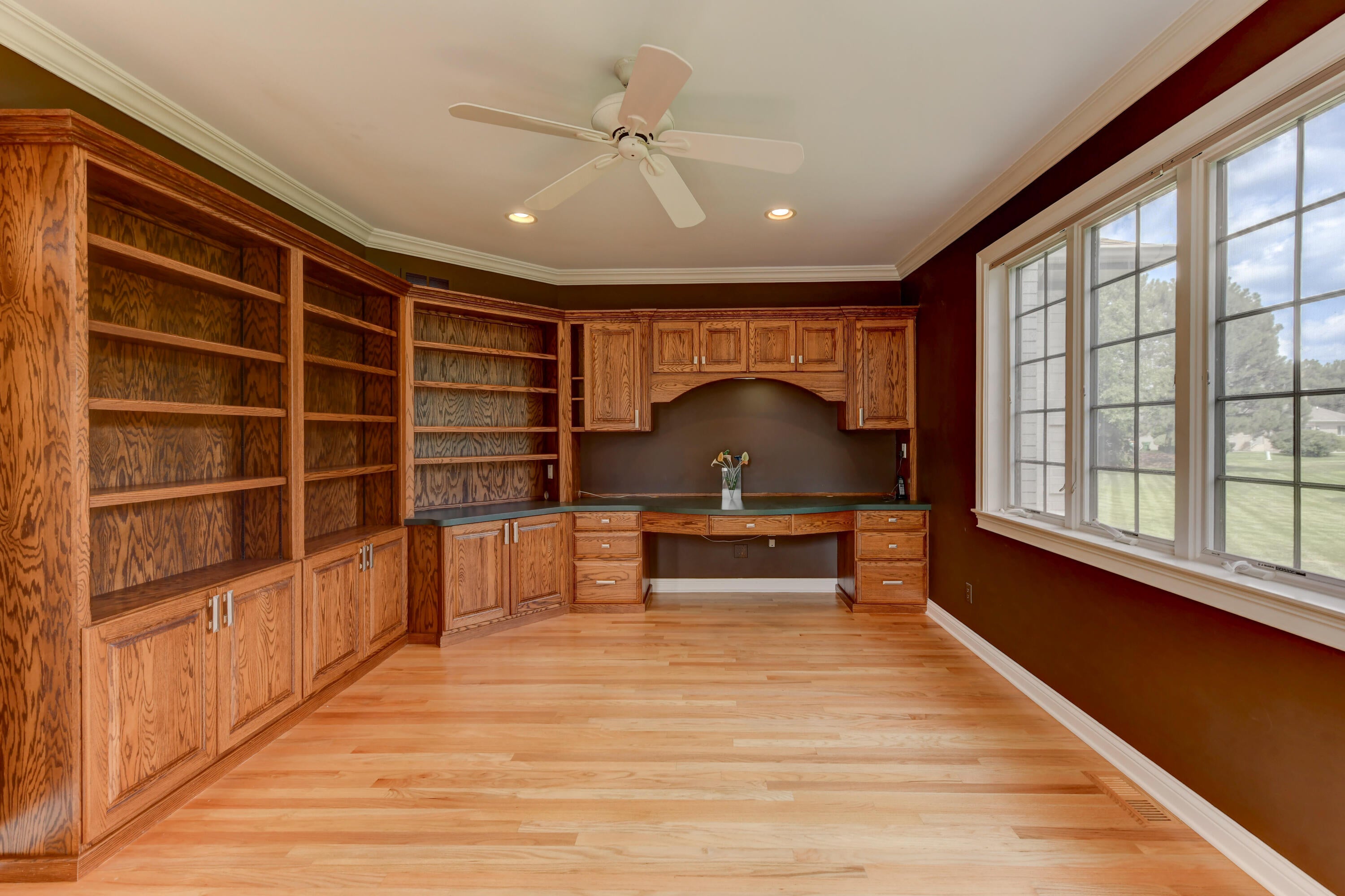 Munster, Indiana, 46321, United States, 7 Bedrooms Bedrooms, ,7 BathroomsBathrooms,Residential,Active,1910154