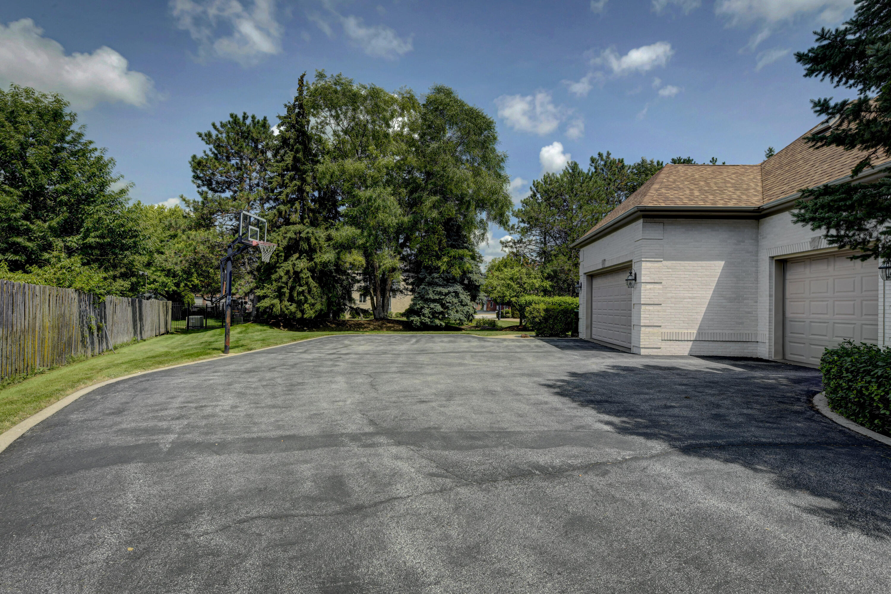 Munster, Indiana, 46321, United States, 7 Bedrooms Bedrooms, ,7 BathroomsBathrooms,Residential,Active,1910154