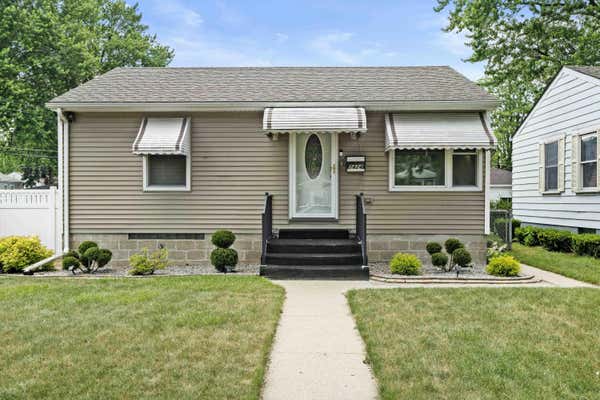 7424 OAKDALE AVE, HAMMOND, IN 46324 - Image 1