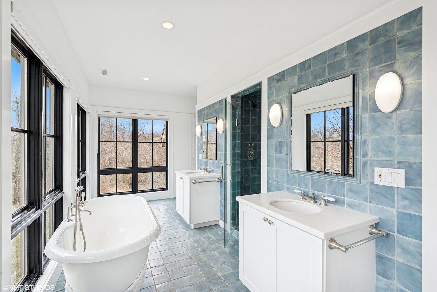 Valparaiso, Indiana, 46385, United States, ,4 BathroomsBathrooms,Residential,Active,1781853