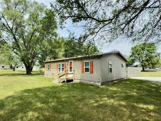 110 W GOSS ST, KENTLAND, IN 47951 - Image 1