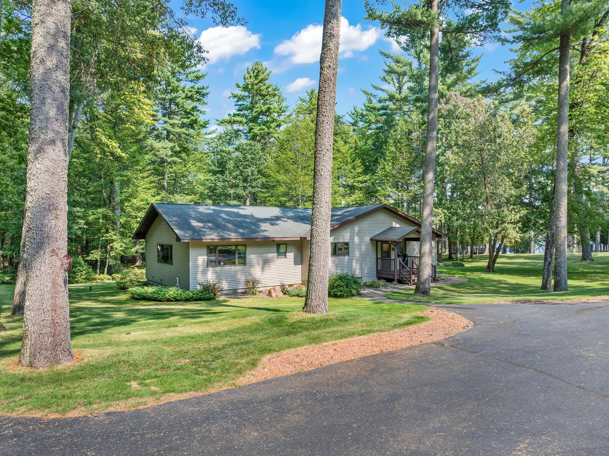 Eagle River, Wisconsin, 54521, United States, 4 Bedrooms Bedrooms, ,5 BathroomsBathrooms,Residential,Active,1952073